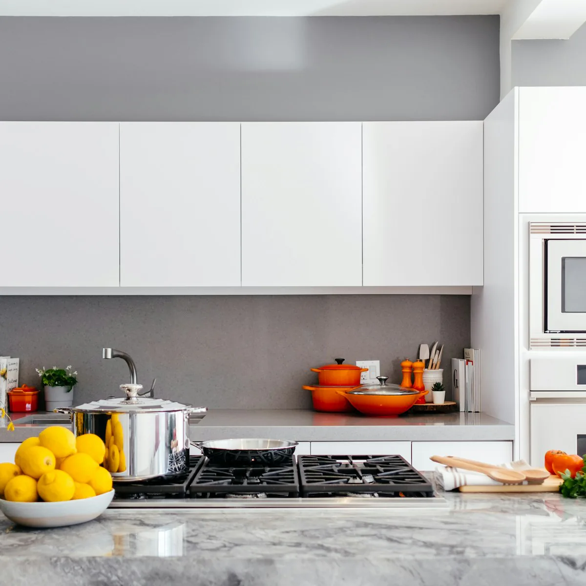 Classic kitchen specification with countertop and storage